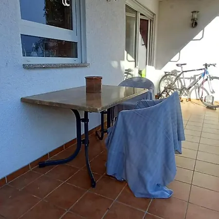 Mitten In Alt-seckbach