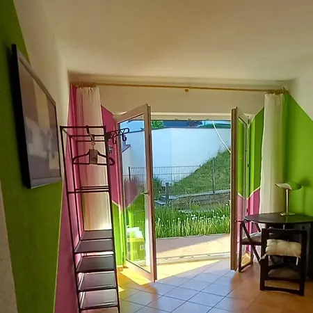 Apartment Mitten In Alt-seckbach *